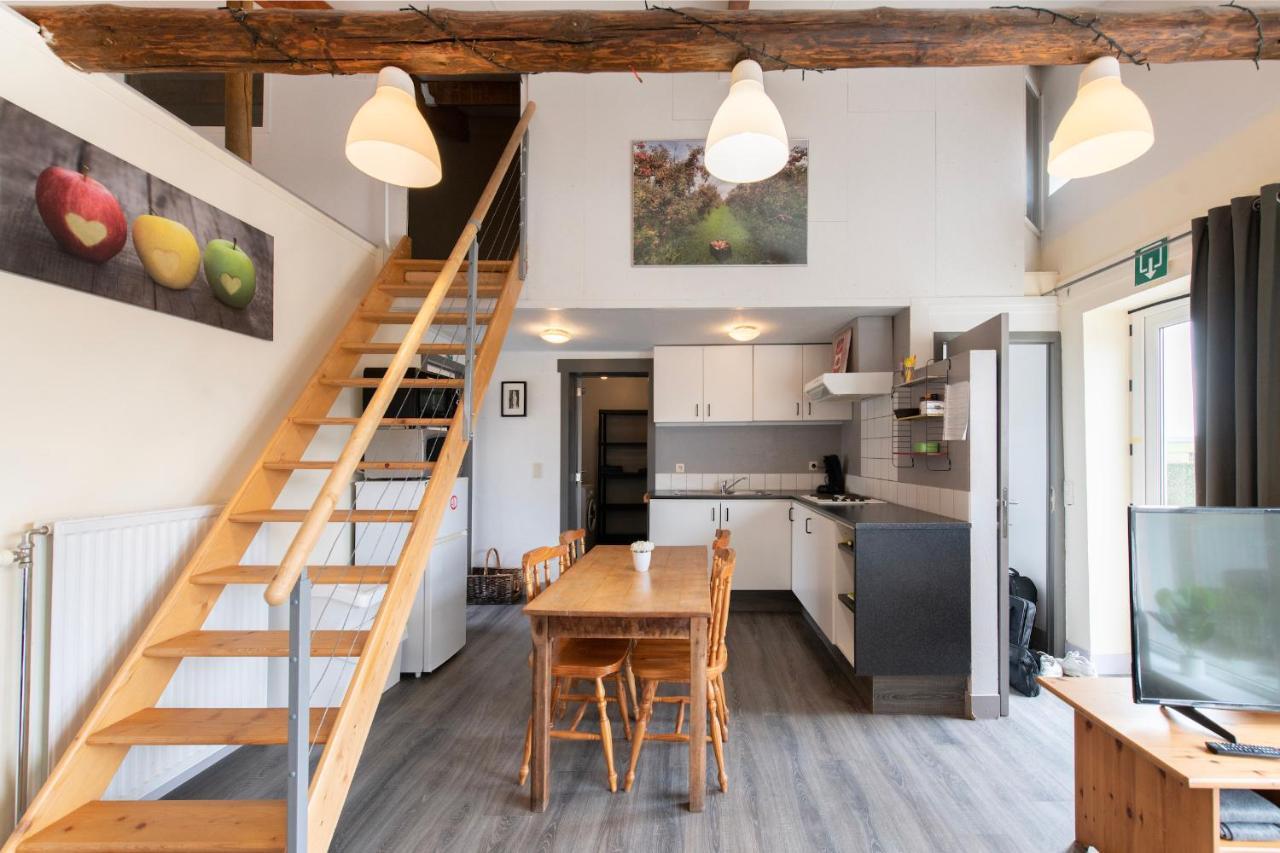 De Smishoeve Met Kinderpret, Dieren En Wellness Heers Exterior photo