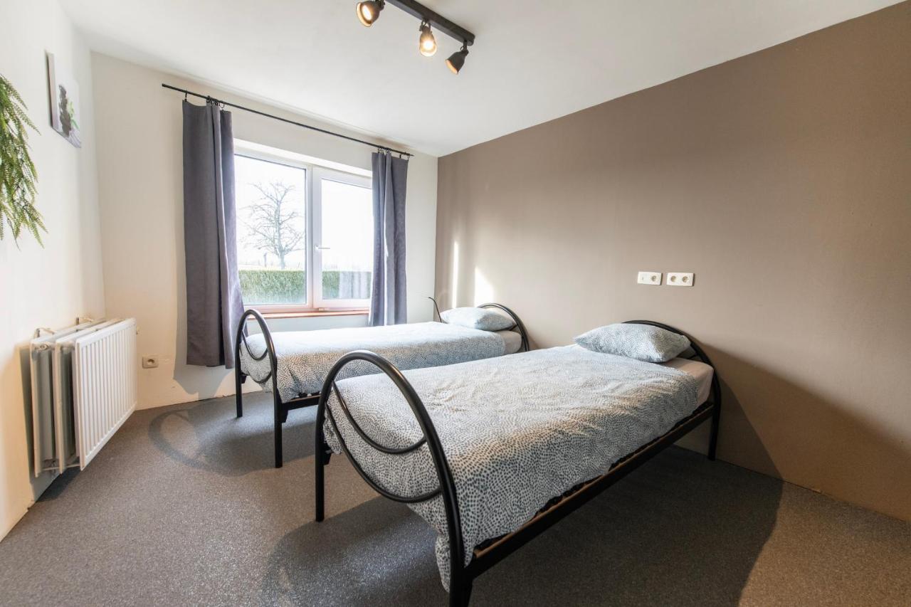 De Smishoeve Met Kinderpret, Dieren En Wellness Heers Exterior photo