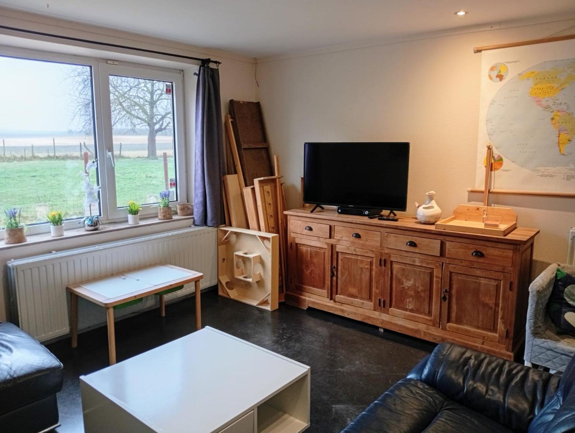 De Smishoeve Met Kinderpret, Dieren En Wellness Heers Exterior photo