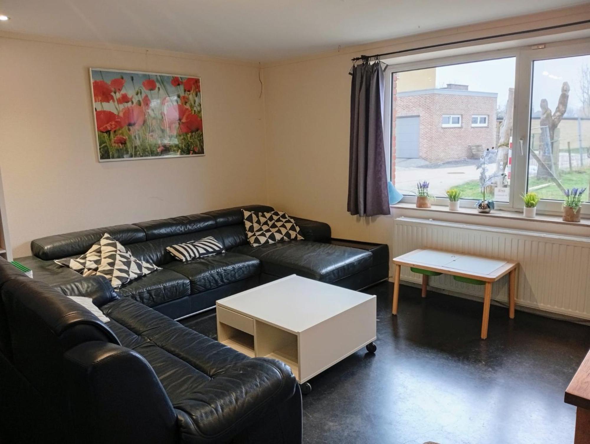 De Smishoeve Met Kinderpret, Dieren En Wellness Heers Exterior photo