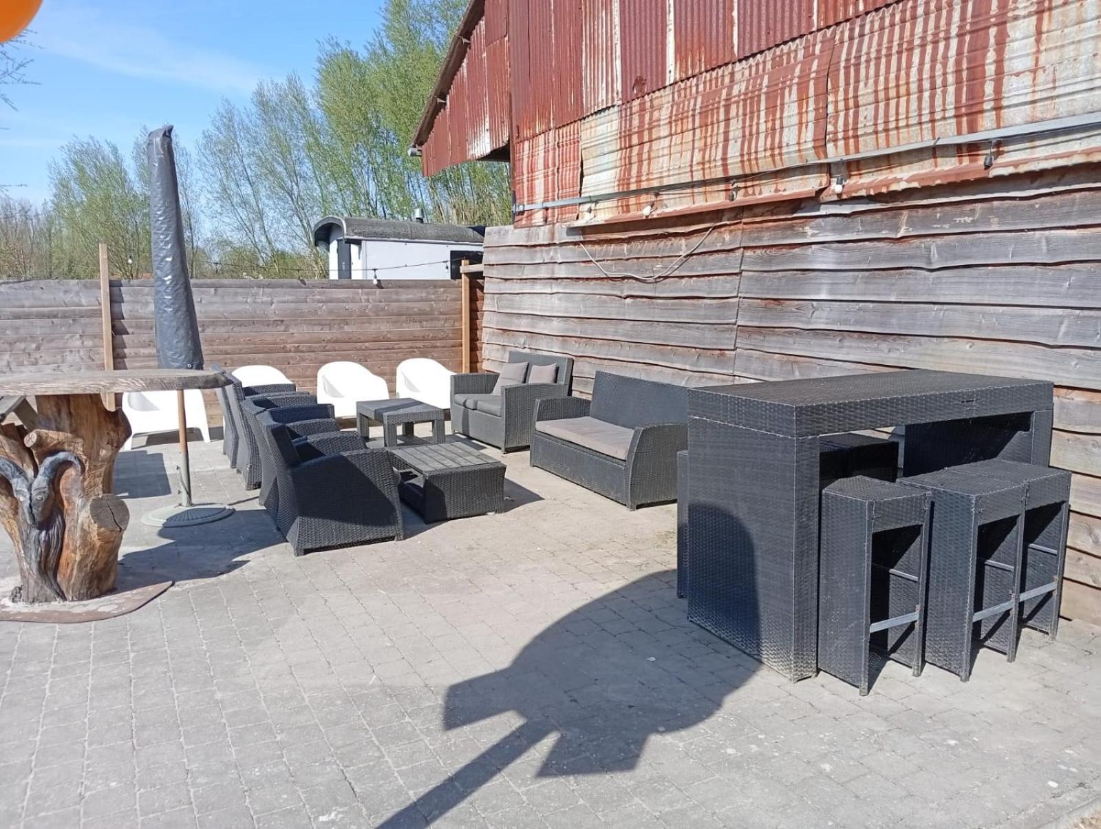 De Smishoeve Met Kinderpret, Dieren En Wellness Heers Exterior photo