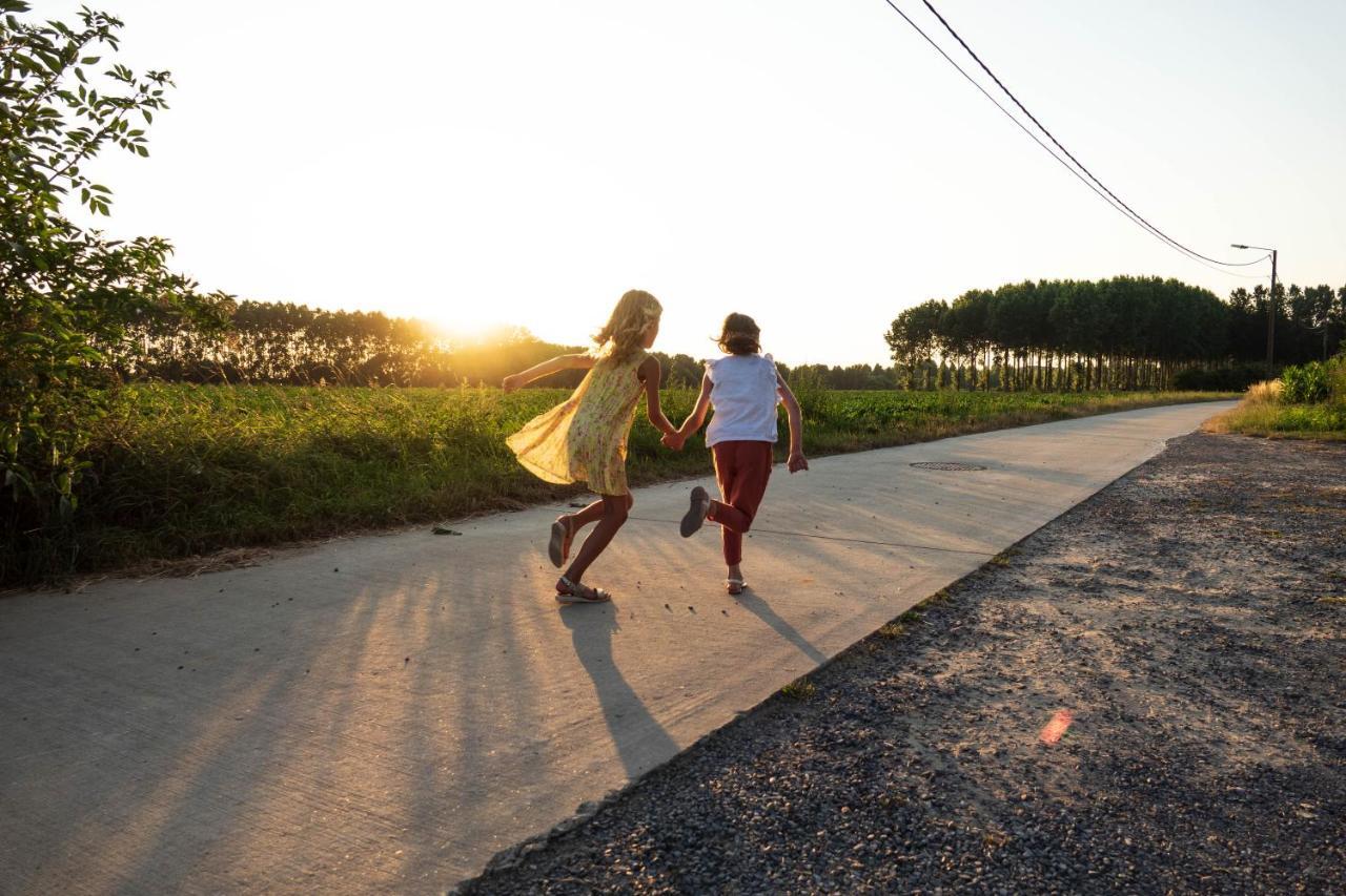 De Smishoeve Met Kinderpret, Dieren En Wellness Heers Exterior photo